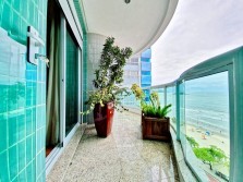 INCRÍVEL apartamento FRENTE MAR em Balneário Camboriú com 315m2 de área privativa, confira!