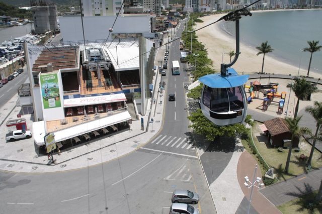 Parque Unipraias: Vista com bondinho