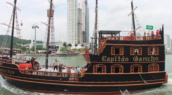 Barco Pirata em Balneário Camboriú