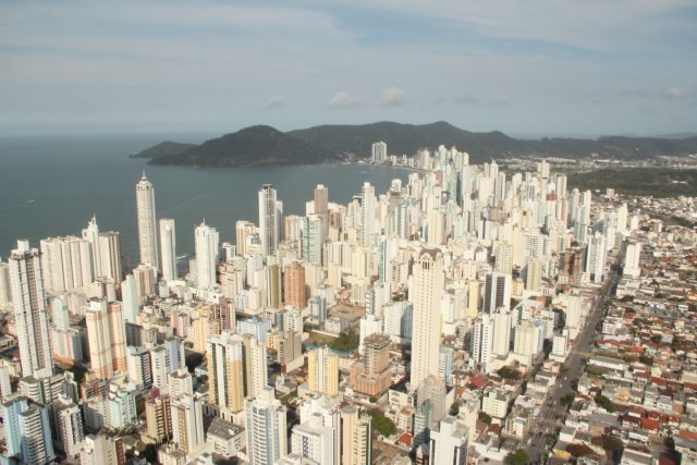 Como viver num condominio balneario camboriu