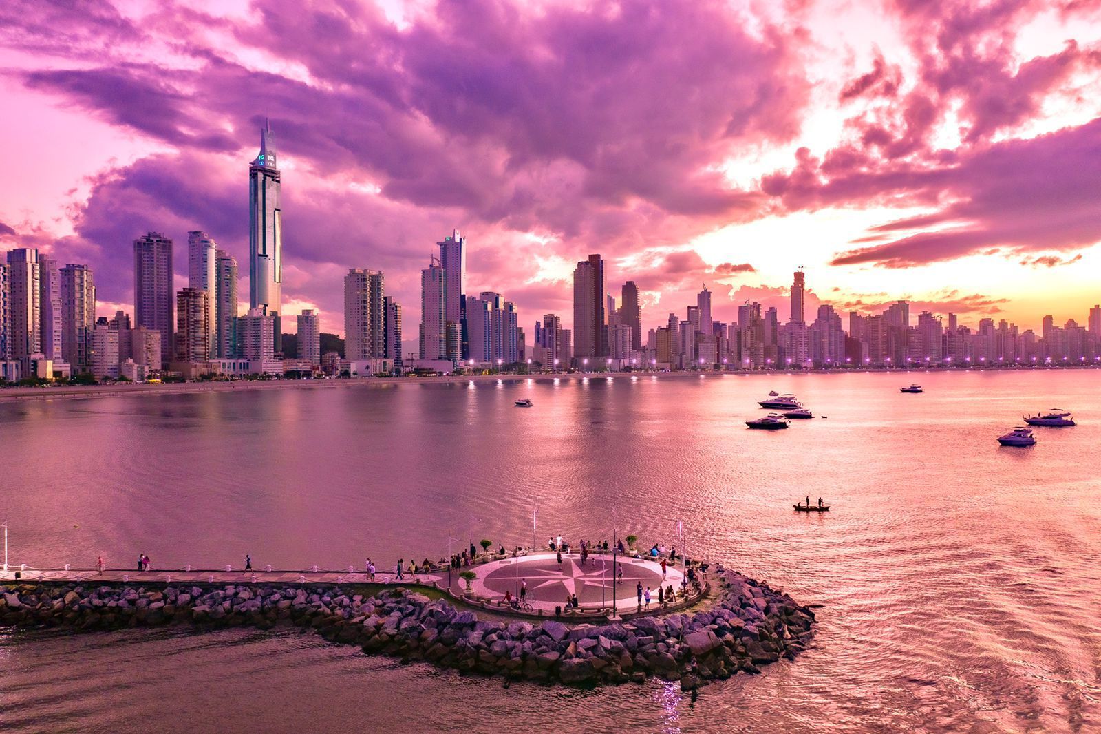 Balneario Camboriu metro quadrado mais valorizado do pais