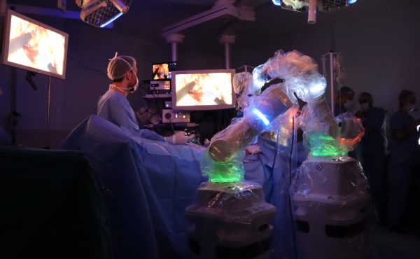 Robo cirurgião Unimed Litoral