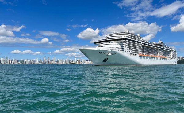 MSC Fantasia Balneario Camboriu