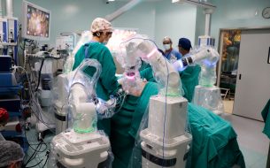 Robô cirúrgico Versius®