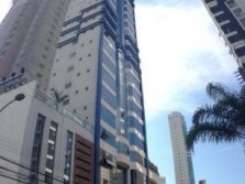 Apartamento novo 300 mts, 3 garagens, 3 suites