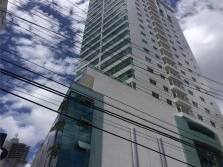 Apartamento com vista para mar, a 50 m da praia de Balnerio Cambori!(ref AP0016)