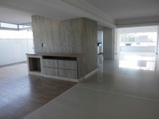 Apartamento diferenciado, 3 sutes, Centro, Balnerio Cambori! (AP0079)