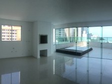 Apartamento diferenciado, Pioneiros, Balnerio Cambori! (AP0092)