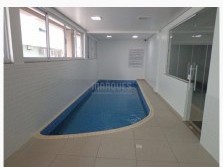 Lindo apartamento em rua reta ao Mar com 3 qs e 2 vagas de garagem..Aceita permuta e parcelamento