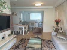 Apartamento decorado com vista para o mar, Pioneiros, Balnerio Cambori! (AP0110)