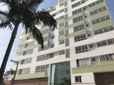 Apartamento novo, semi mobiliado!