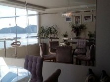 Apartamento frente mar com 4 suítes!