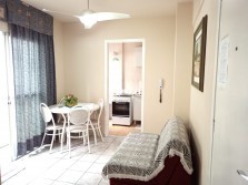 Aluguel Apartamento Quadra Mar + Casa + Kitinet Temporada Di&aacute;ria Centro Balne&aacute;rio Cambori&uacute; Praia Central Mobiliados TB mensal a tratar 