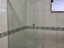 Aluguel anual na rua 2850 com ar condicionado.