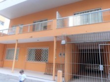 Sobrado quadra mar !! centro, contendo 4 apartamentos, B. Camboriu