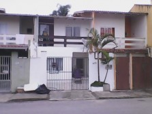 Imperdvel. Sobrado em tima localizao