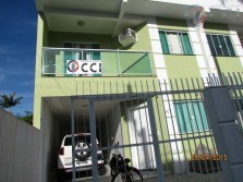 Linda Casa com 252m com Quintal mo Jardim Iate club