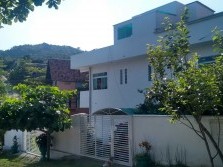 APARTAMENTO NA PRAIA DA TAINHA-BOMBINHAS-SC