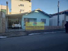 TERRENO COM 02 CASAS NO CENTRO DE BALNEÁRIO CAMBORIÚ